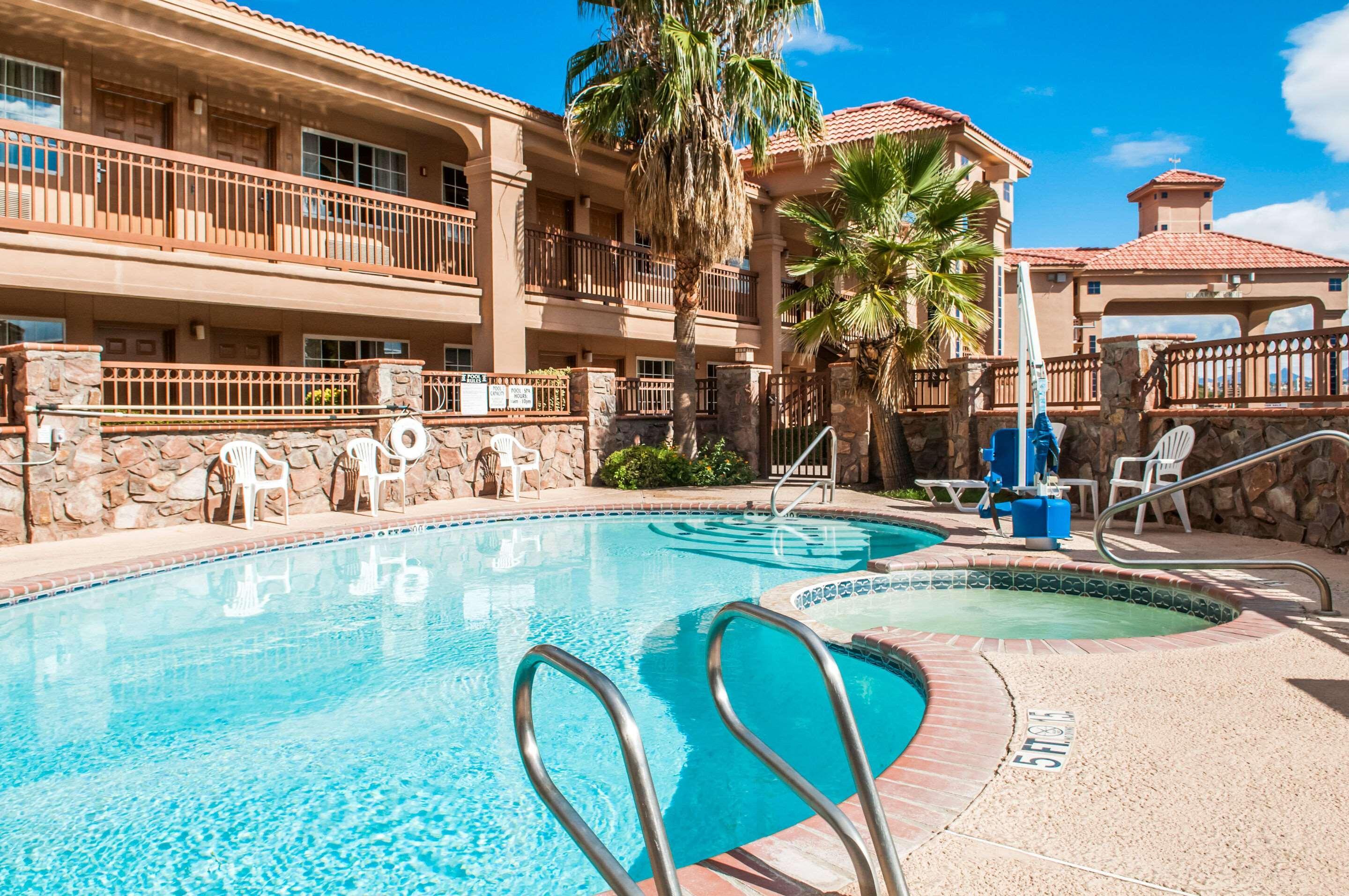 Quality Inn & Suites Las Cruces - University Area Εξωτερικό φωτογραφία