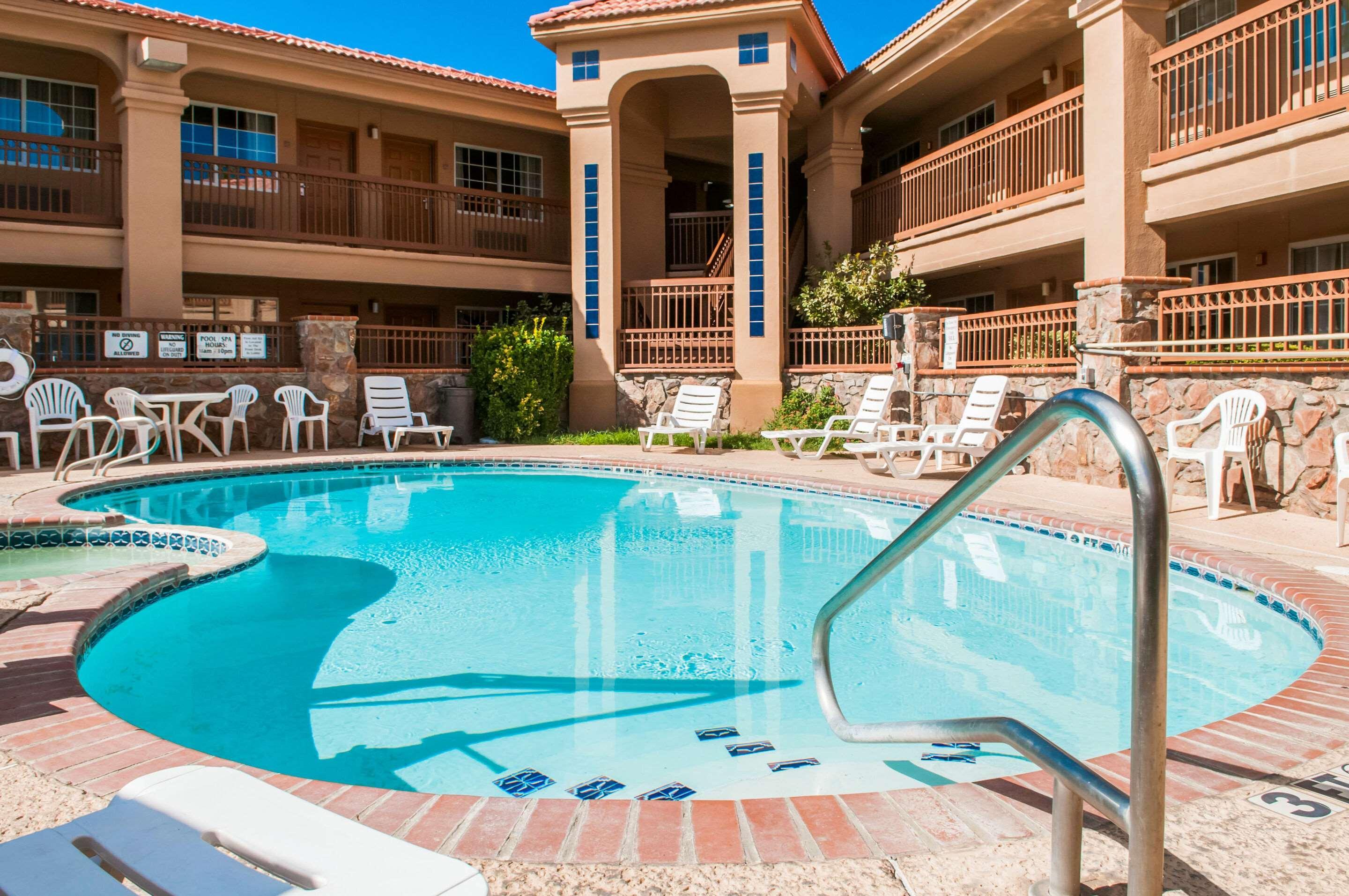 Quality Inn & Suites Las Cruces - University Area Εξωτερικό φωτογραφία