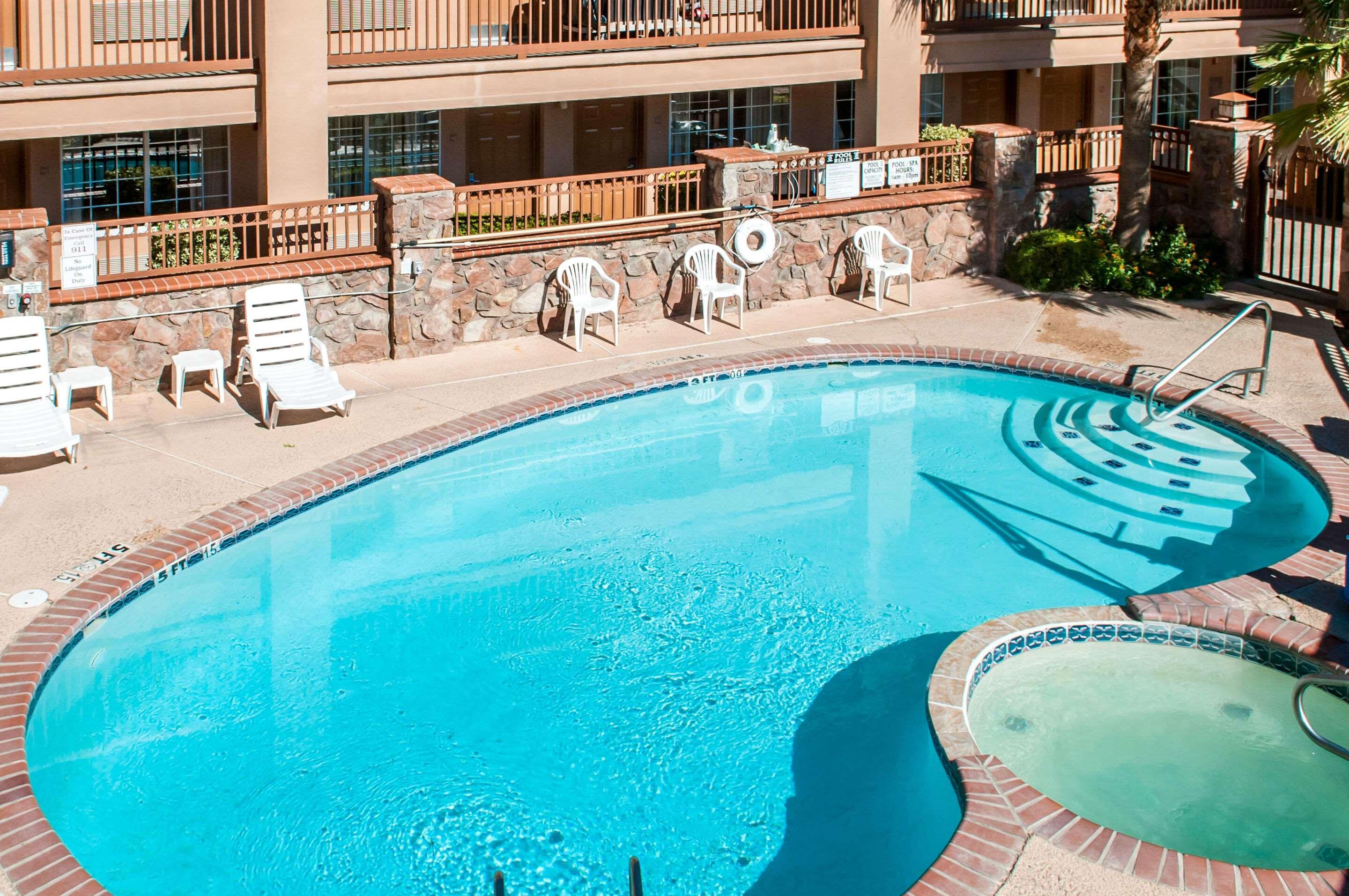Quality Inn & Suites Las Cruces - University Area Εξωτερικό φωτογραφία